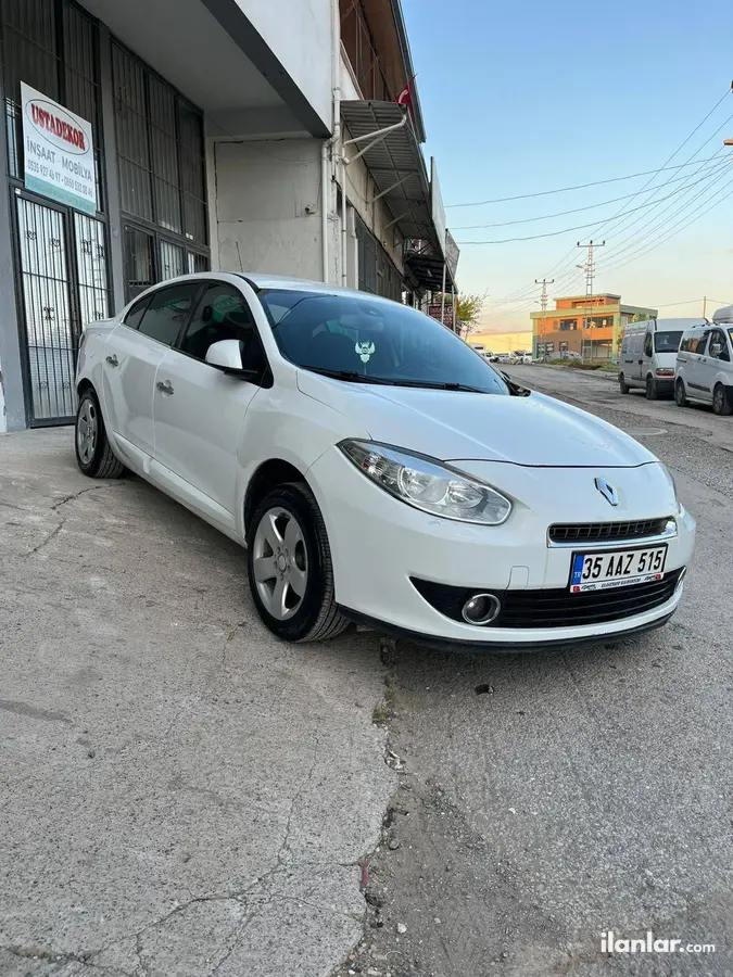 2011 Renault Fluence 1.6 benzinli otomatik otomobil - Fotoğraf 1