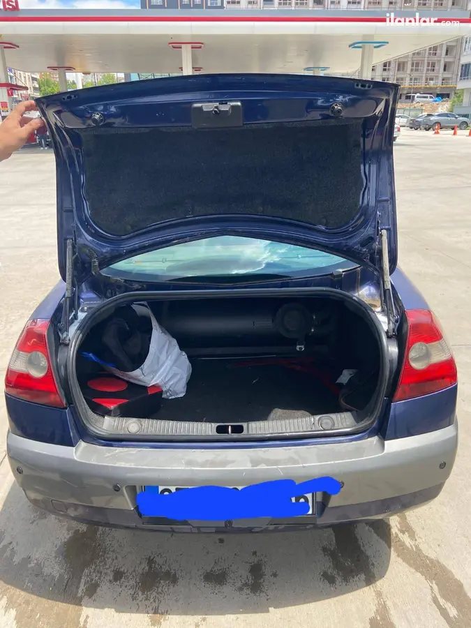 2004 Renault Megane 1.6 benzinli manuel otomobil - Fotoğraf 2