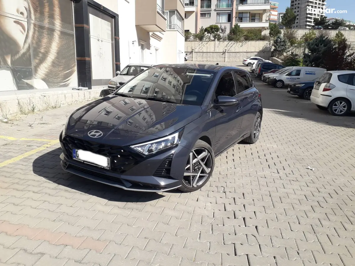 2024 Hyundai i20 1.0 T-GDI benzinli yarı Otomatik otomobil - Fotoğraf 2