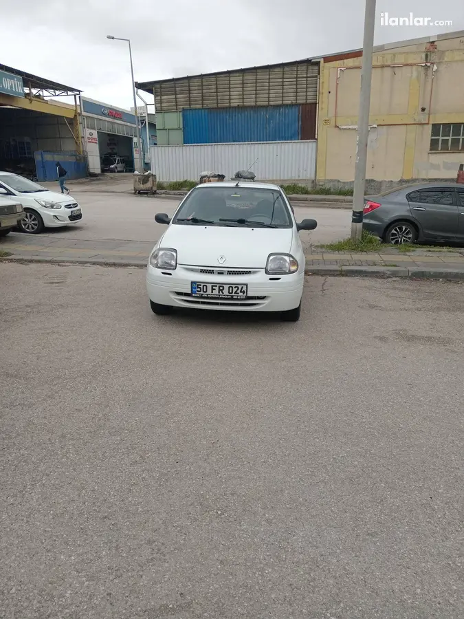 2001 Renault Clio 1.4 benzinli manuel otomobil - Fotoğraf 2