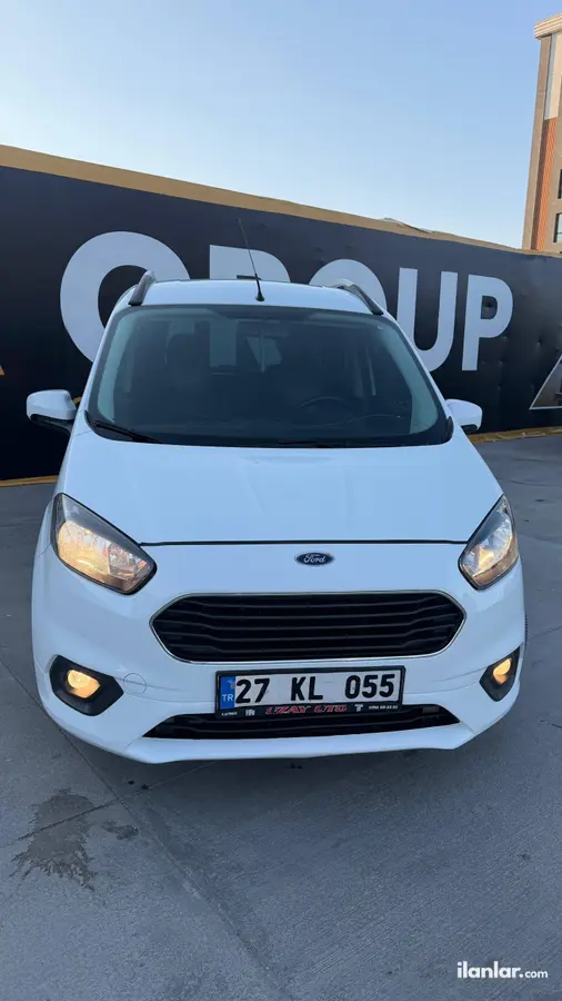 2020 Ford Tourneo Courier 1.5 TDCi dizel manuel minivan & Panelvan - Fotoğraf 2