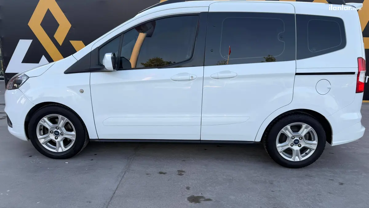 2020 Ford Tourneo Courier 1.5 TDCi dizel manuel minivan & Panelvan - Fotoğraf 3
