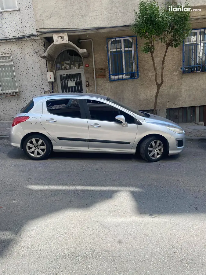 2011 Peugeot 308 1.6 HDi dizel manuel otomobil - Fotoğraf 1