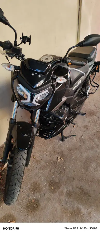 2024 TVS Raider 125 benzinli manuel motosiklet - Fotoğraf 1