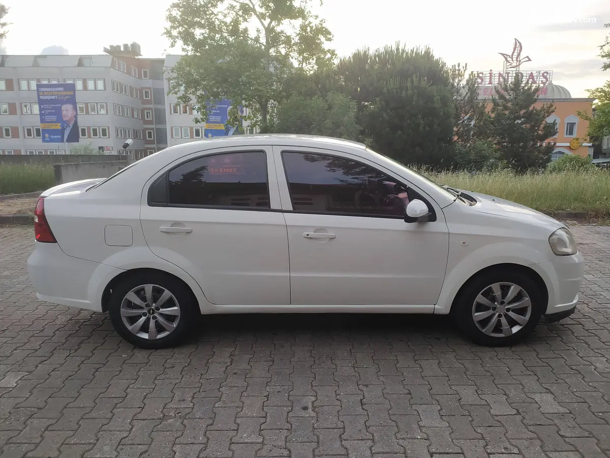 2009 Chevrolet Aveo 1.2 benzinli manuel otomobil - Fotoğraf 3
