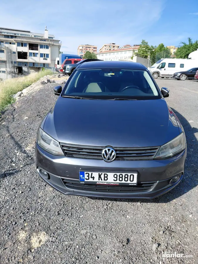 2013 Volkswagen Jetta 1.6 TDi dizel otomatik otomobil - Fotoğraf 1
