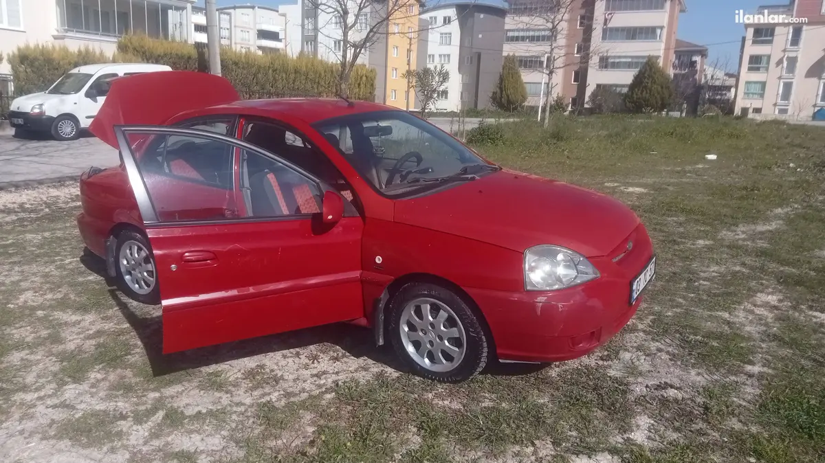 2004 Kia Rio 1.5 benzinli manuel otomobil - Fotoğraf 1