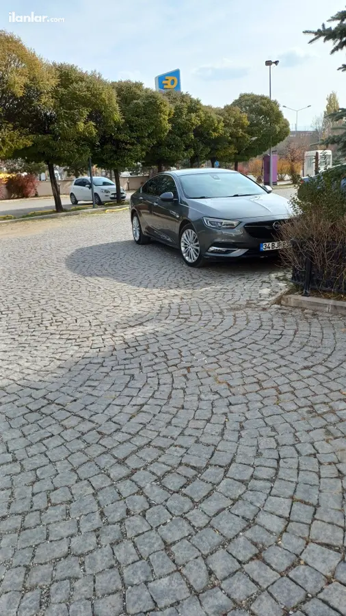 2018 Opel Insignia 1.6 CDTI dizel otomatik otomobil - Fotoğraf 1
