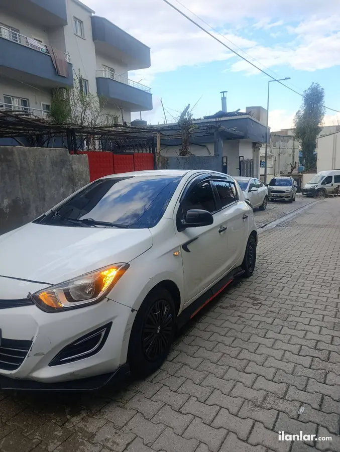 2014 Hyundai i20 1.4 CRDi dizel manuel otomobil - Fotoğraf 2