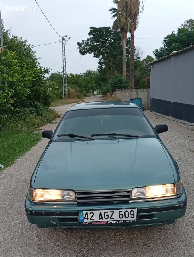 1990 Mazda 626 2.0 benzinli manuel otomobil - Fotoğraf 2