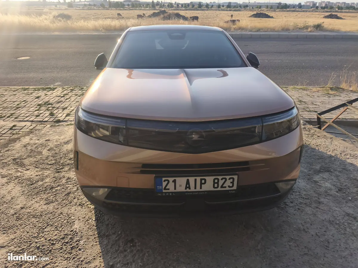 2025 Opel Grandland 1.2 Turbo hibrit yarı Otomatik arazi, SUV, Pick-up - Fotoğraf 1