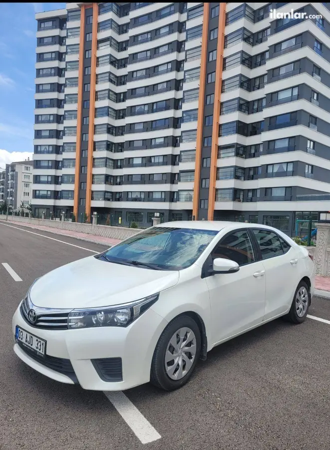 2013 Toyota Corolla 1.33 benzinli manuel otomobil - Fotoğraf 3