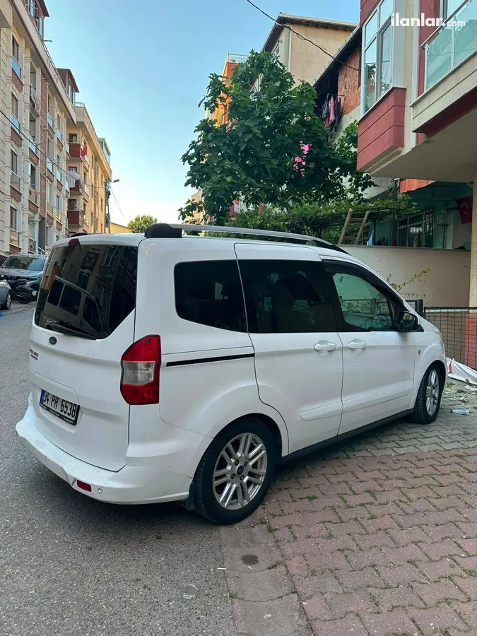 2016 Ford Tourneo Courier 1.6 TDCi dizel manuel minivan & Panelvan - Fotoğraf 3
