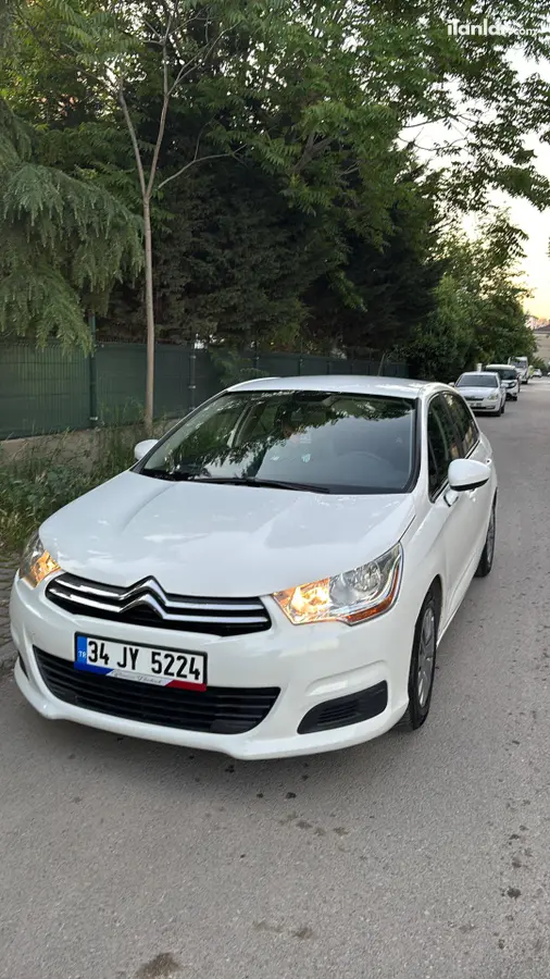 2013 Citroen C4 1.6 HDi dizel manuel otomobil - Fotoğraf 1