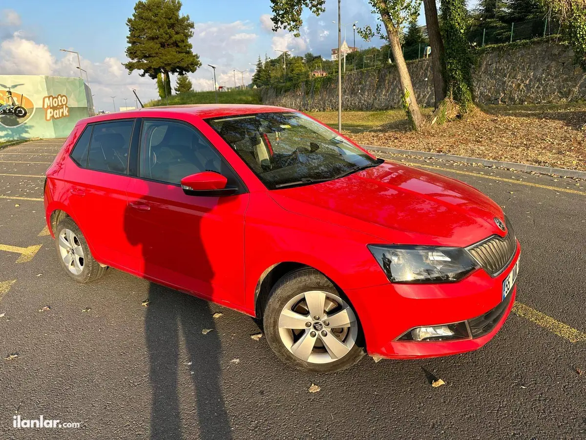 2017 Skoda Fabia 1.2 TSI benzinli otomatik otomobil - Fotoğraf 2