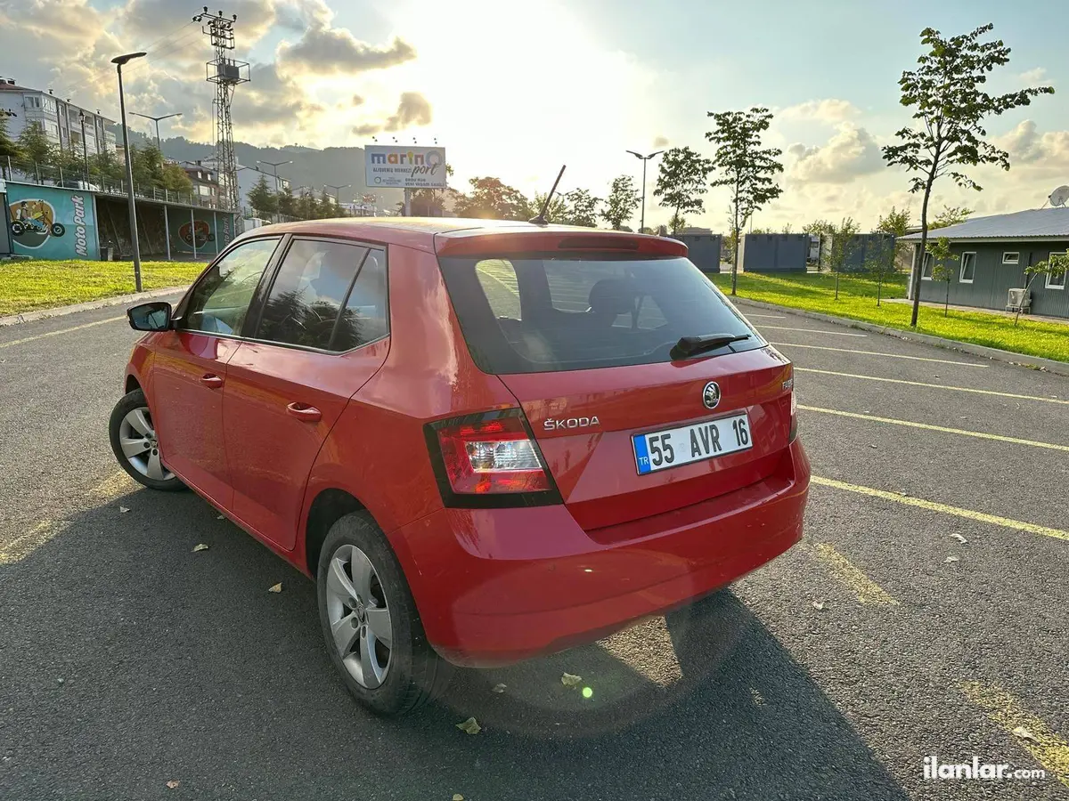 2017 Skoda Fabia 1.2 TSI benzinli otomatik otomobil - Fotoğraf 3
