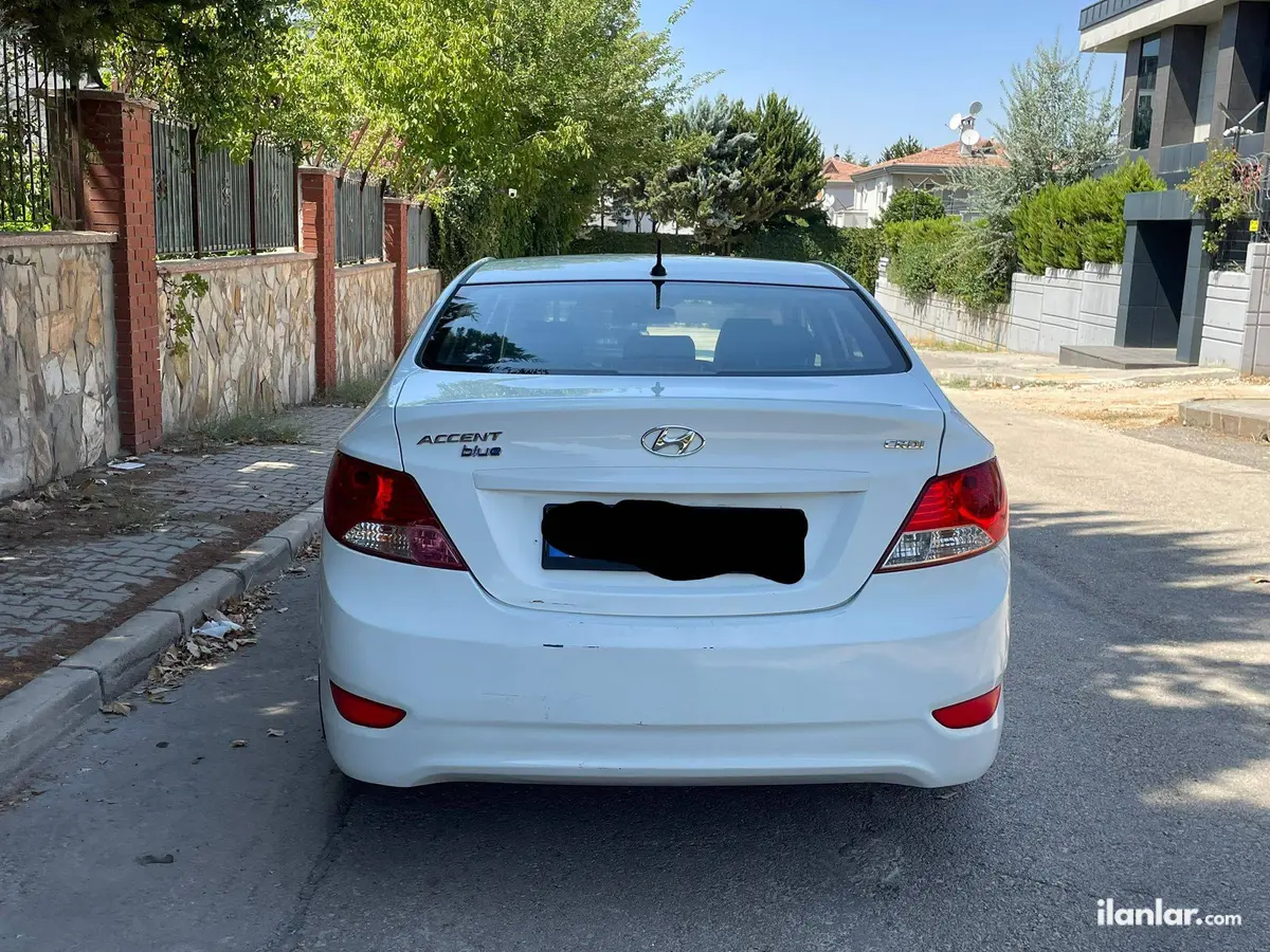 2015 Hyundai Accent Blue 1.6 CRDI dizel yarı Otomatik otomobil - Fotoğraf 3