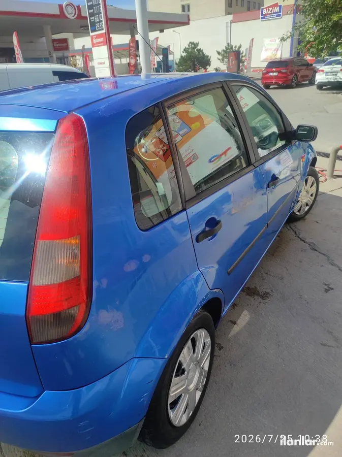 2004 Ford Fiesta 1.4 benzinli manuel otomobil - Fotoğraf 2