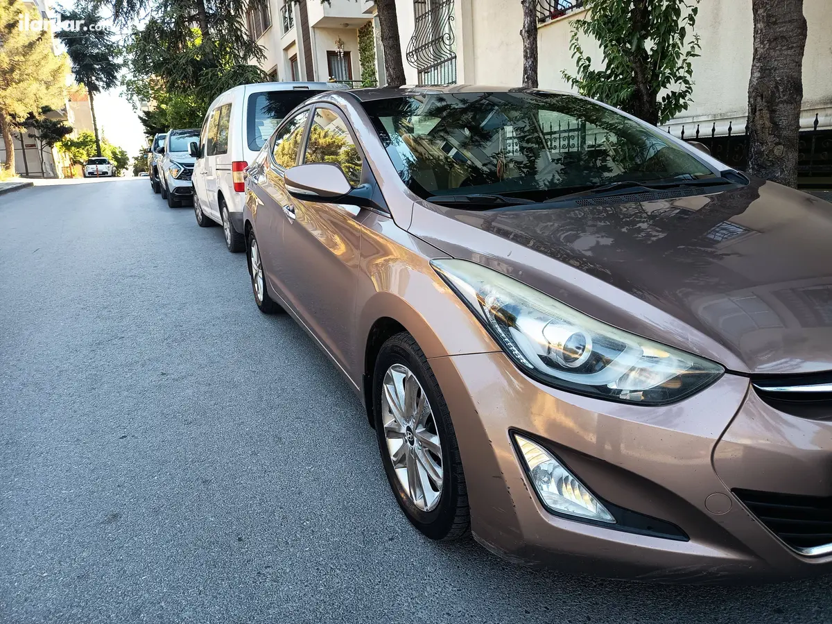 2015 Hyundai Elantra 1.6 CRDi dizel otomatik otomobil - Fotoğraf 1