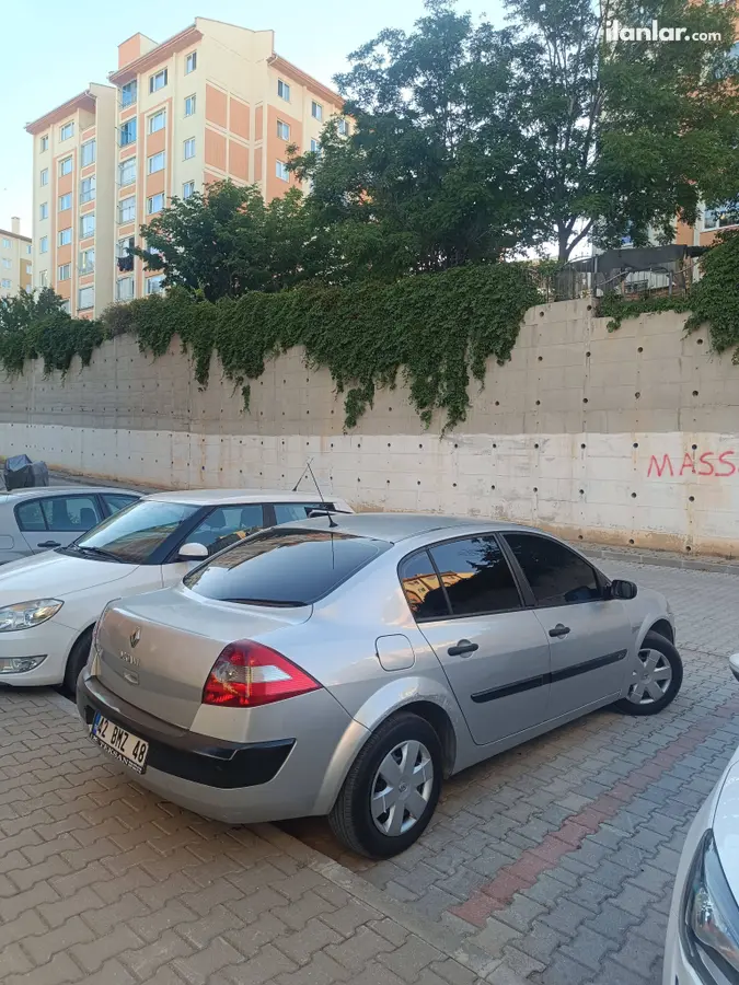 2006 Renault Megane 1.5 dCi dizel manuel otomobil - Fotoğraf 2