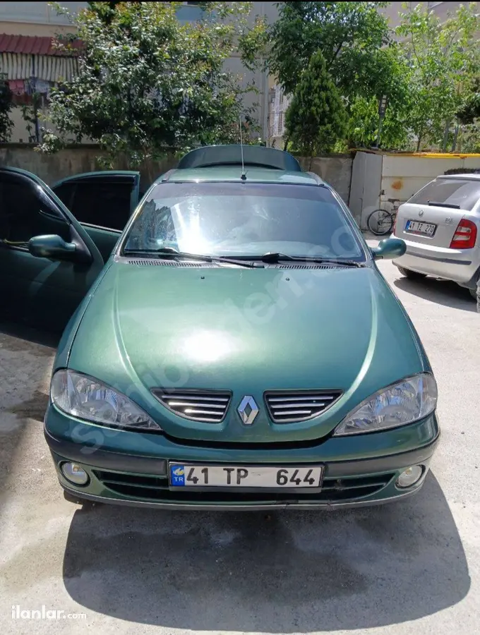 2003 Renault Megane 1.4 benzin & LPG manuel otomobil - Fotoğraf 1