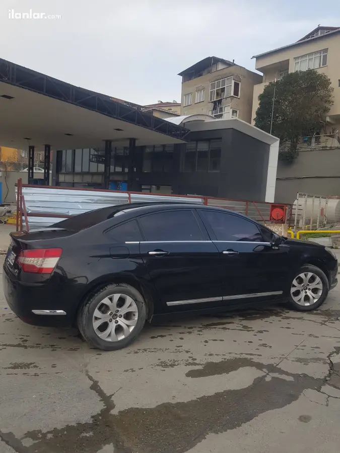 2014 Citroen C5 1.6 e-HDi dizel otomatik otomobil - Fotoğraf 1