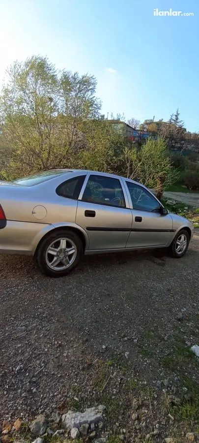 1996 Opel Vectra 2.0 diğer manuel otomobil - Fotoğraf 3