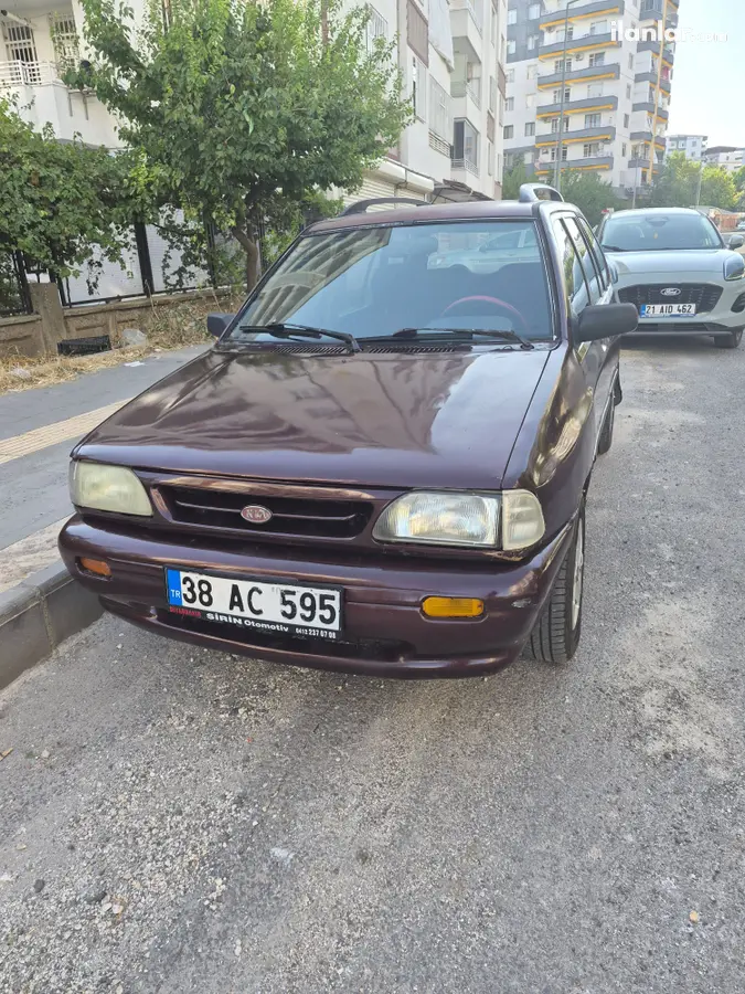 2001 Kia Pride 1.3 DLX benzinli manuel otomobil - Fotoğraf 1