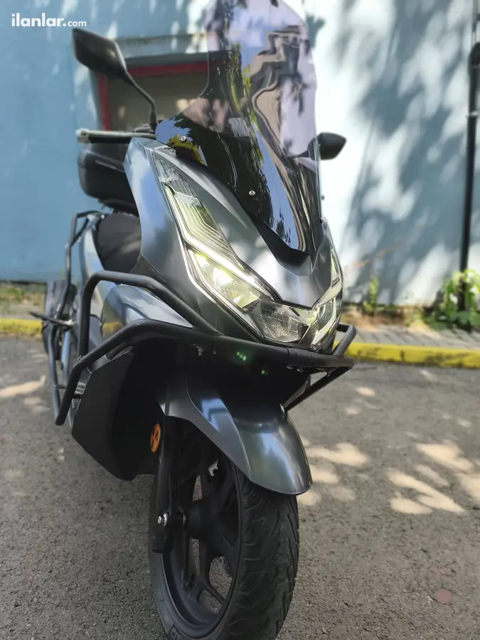 2021 Honda PCX 125 benzinli otomatik motosiklet - Fotoğraf 3
