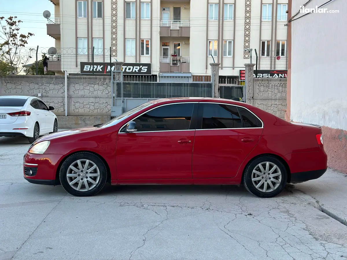 2007 Volkswagen Jetta 1.6 benzinli manuel otomobil - Fotoğraf 2