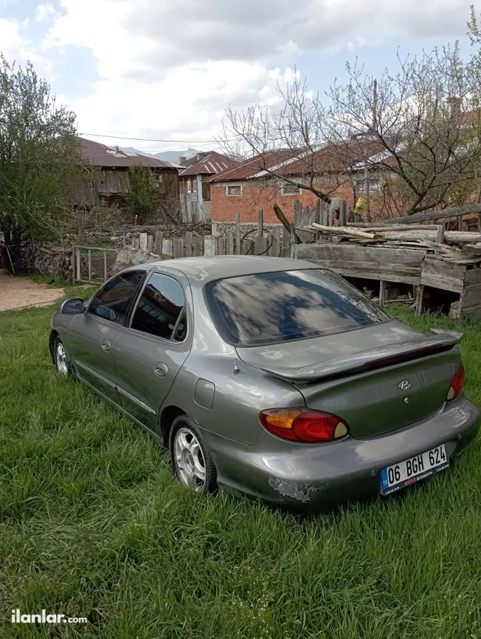 1999 Hyundai Elantra 1.6 benzin & LPG manuel otomobil - Fotoğraf 1