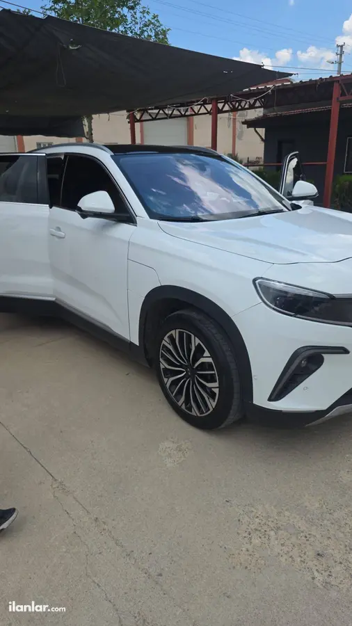 2023 TOGG T10X V2 elektrikli otomatik arazi, SUV, Pick-up - Fotoğraf 2