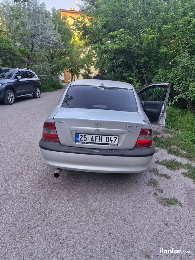 1997 Opel Vectra 1.6 benzinli manuel otomobil - Fotoğraf 1