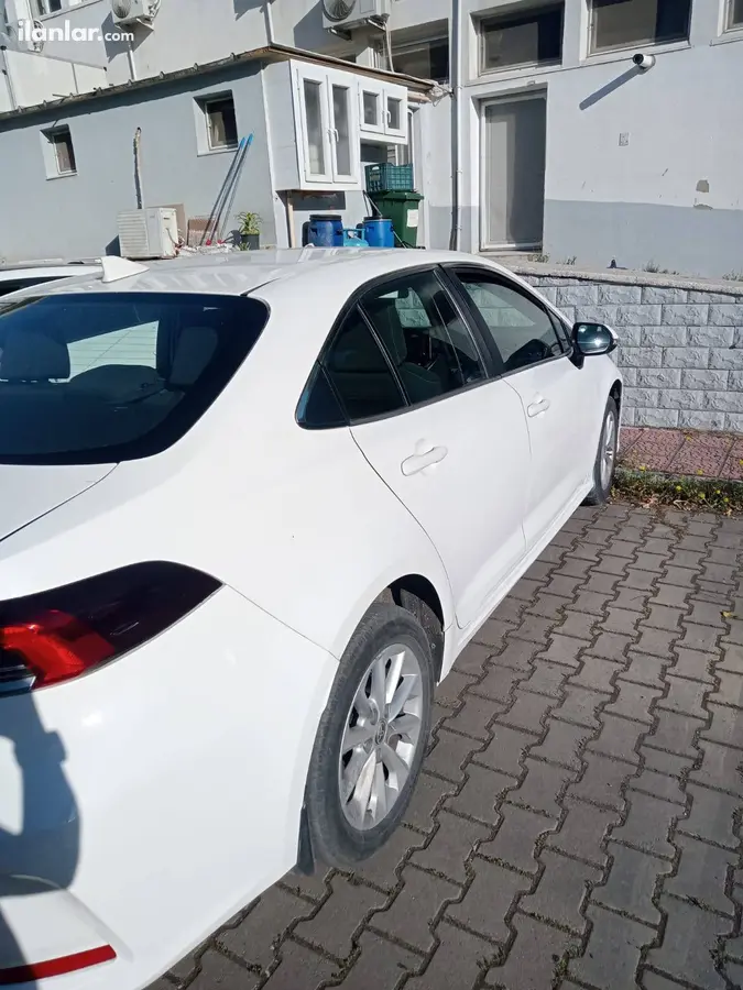 2020 Toyota Corolla 1.8 Hybrid hibrit otomatik otomobil - Fotoğraf 2