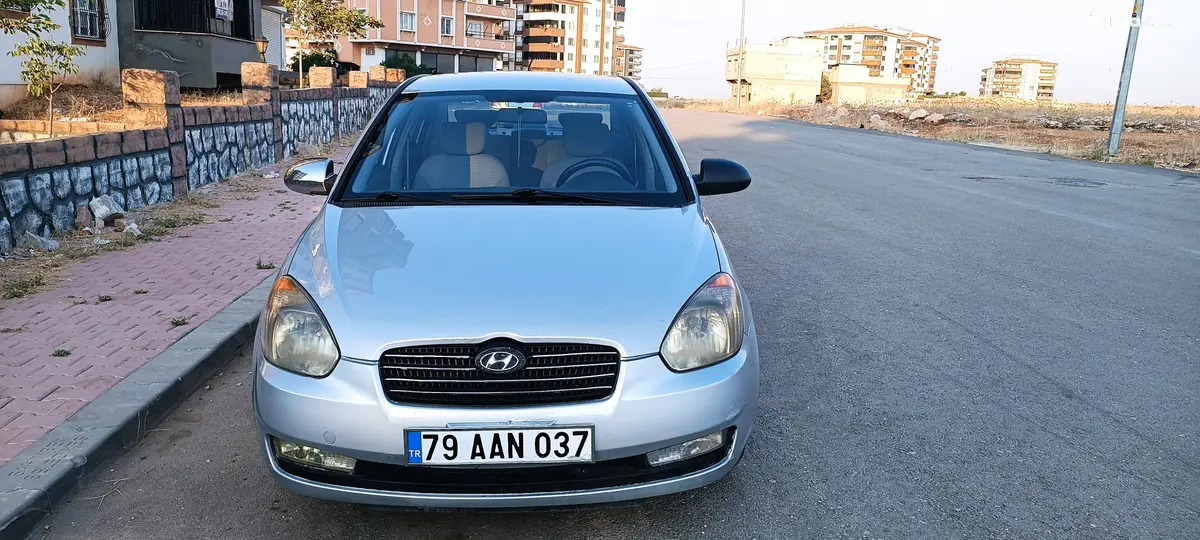 2008 Hyundai Accent Era 1.4 benzinli manuel otomobil - Fotoğraf 2