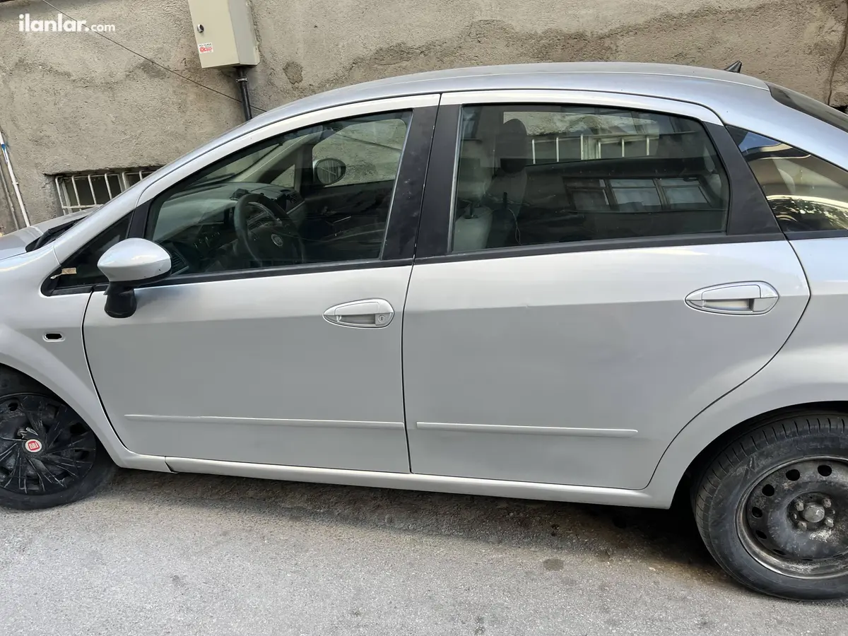 2010 Fiat Linea 1.3 Multijet dizel manuel otomobil - Fotoğraf 1