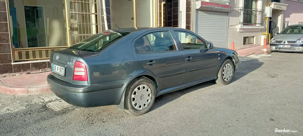 2005 Skoda Octavia 1.6 benzinli manuel otomobil - Fotoğraf 1