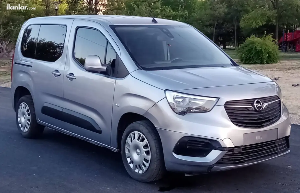 2022 Opel Combo 1.5 CDTI dizel manuel minivan & Panelvan - Fotoğraf 1