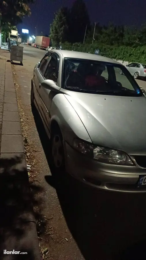 2000 Opel Vectra 1.8 benzinli otomatik otomobil - Fotoğraf 1