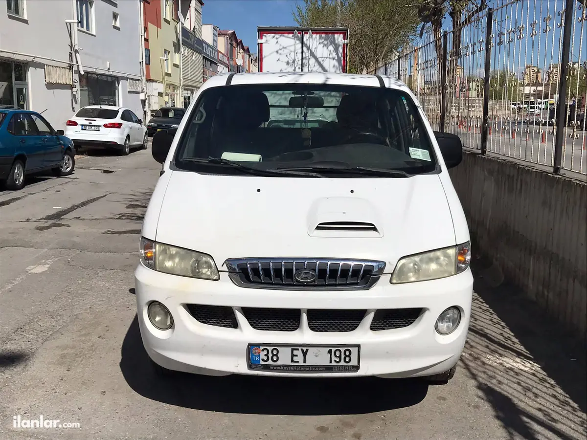 2005 Hyundai Starex 2.5 CRDI dizel otomatik minivan & Panelvan - Fotoğraf 1