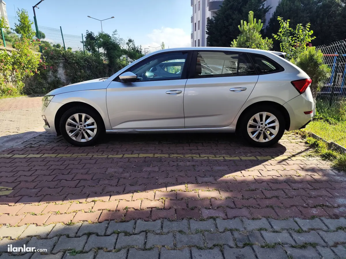 2023 Skoda Scala 1.0 TSI benzinli otomatik otomobil - Fotoğraf 1