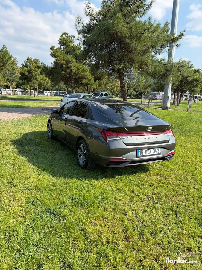 2021 Hyundai Elantra 1.6 MPI benzinli otomatik otomobil - Fotoğraf 3