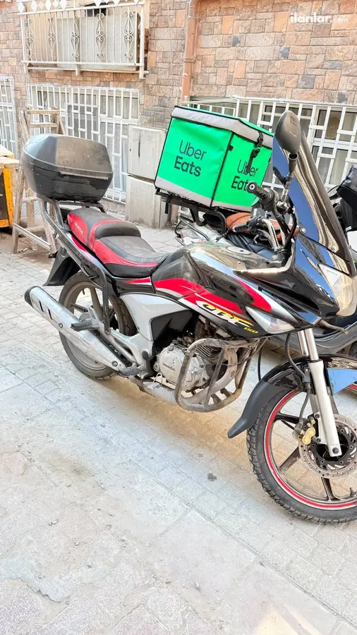 2015 Honda CBF 150 benzinli manuel motosiklet - Fotoğraf 1
