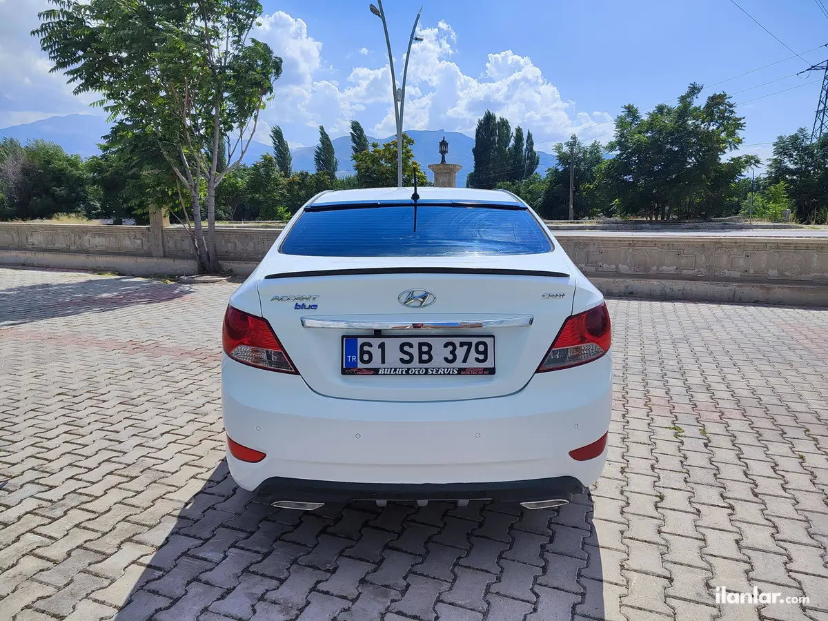 2015 Hyundai Accent Blue 1.6 CRDI dizel manuel otomobil - Fotoğraf 3