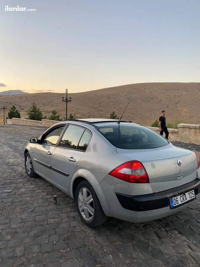 2004 Renault Megane 1.6 benzin & LPG manuel otomobil - Fotoğraf 3