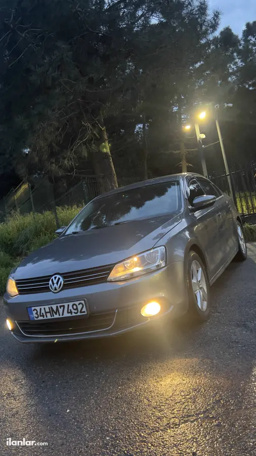 2011 Volkswagen Jetta 1.6 TDi dizel otomatik otomobil - Fotoğraf 2