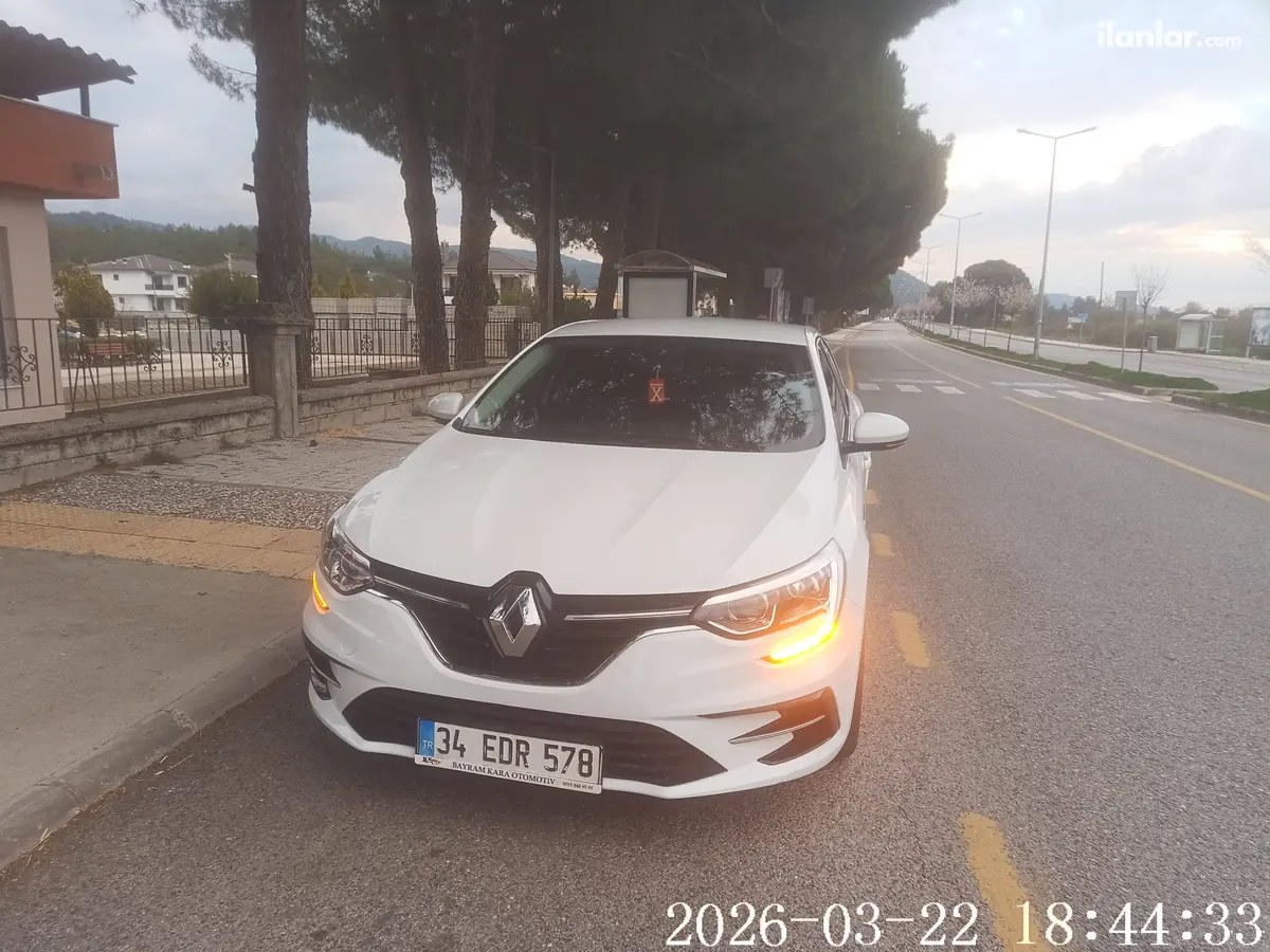 2021 Renault Megane 1.3 TCe benzinli yarı Otomatik otomobil - Fotoğraf 1