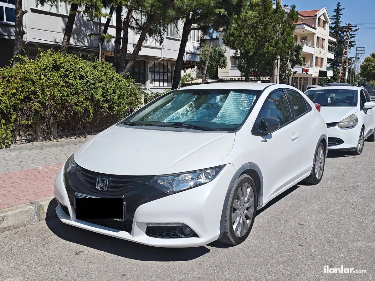 2013 Honda Civic 1.6 i-DTEC dizel manuel otomobil - Fotoğraf 1
