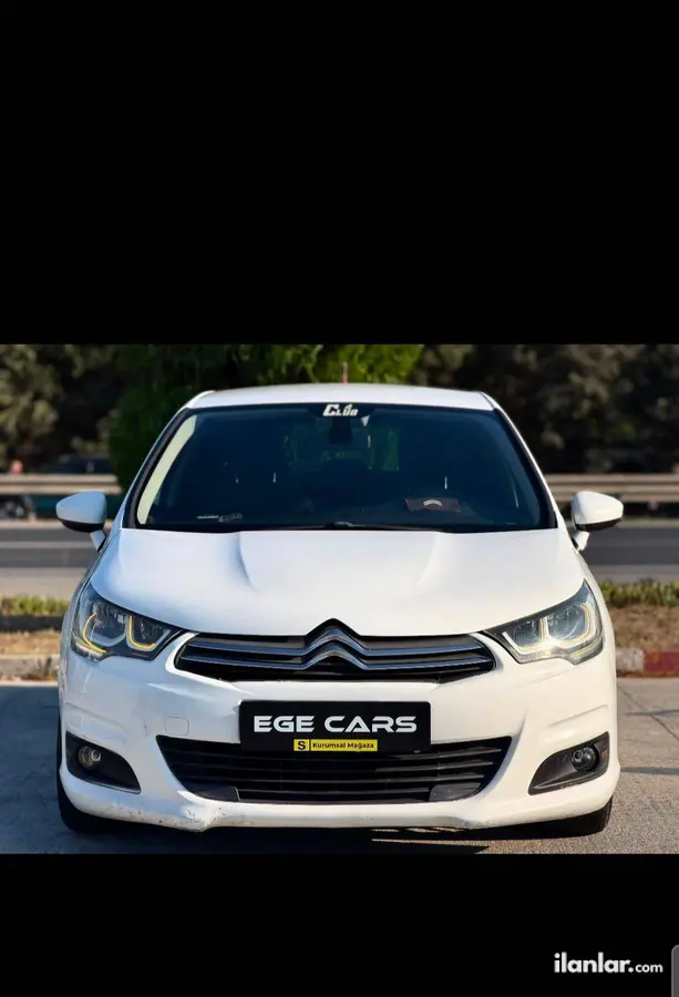2013 Citroen C4 1.6 e-HDi dizel yarı Otomatik otomobil - Fotoğraf 1