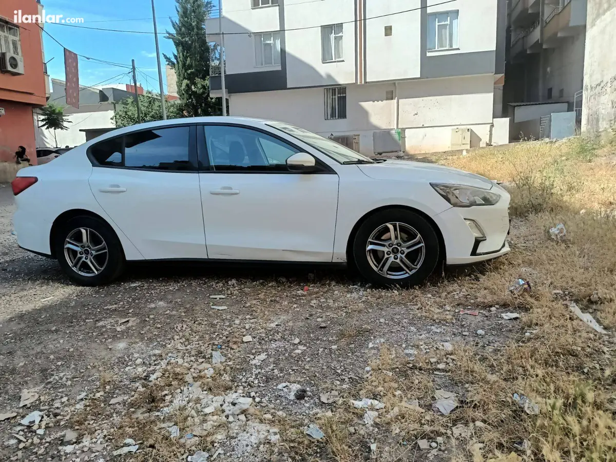 2020 Ford Focus 1.5 TDCi dizel otomatik otomobil - Fotoğraf 2